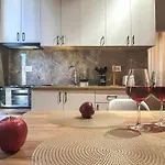 Suncrest Haven I20 아파트
